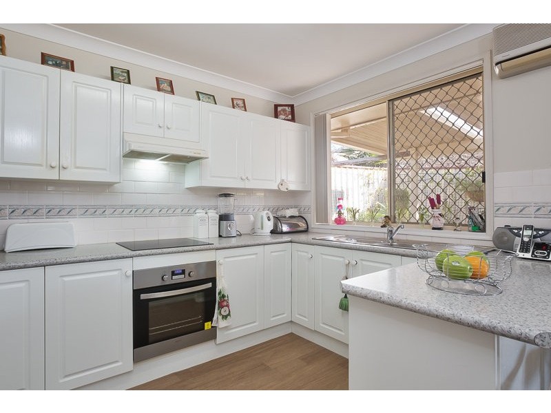 4/18 Glover Street, Belmont NSW 2280