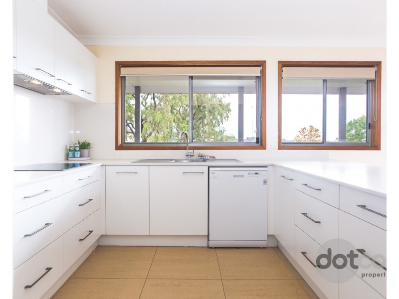 6 Boomerang Road, Waratah NSW 2298