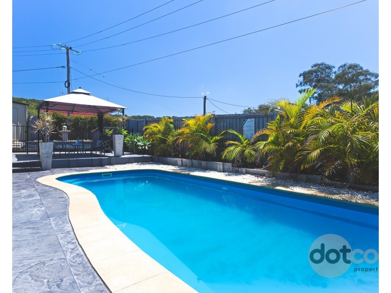 77 Medcalf Street, Warners Bay NSW 2282