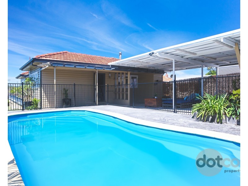 77 Medcalf Street, Warners Bay NSW 2282