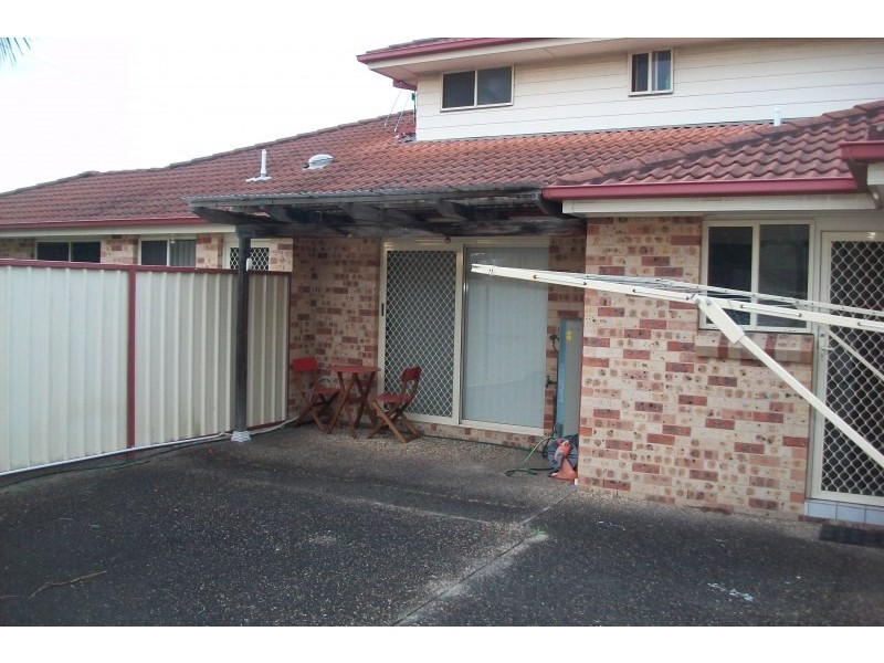 2/2 Bailey Street, Adamstown NSW 2289