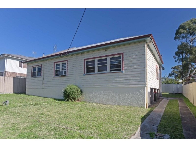 2A Wallace Street, Waratah NSW 2298