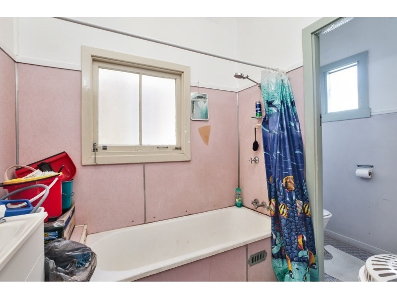 2A Wallace Street, Waratah NSW 2298