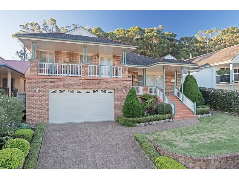 17 Boatmans Row, Eleebana NSW 2282