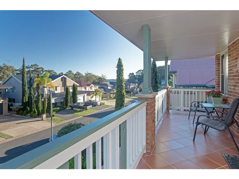 17 Boatmans Row, Eleebana NSW 2282