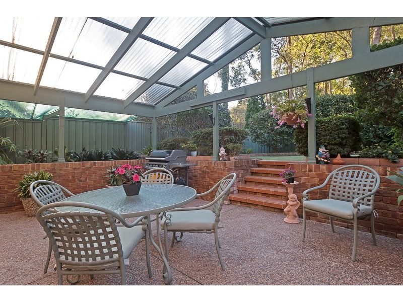 17 Boatmans Row, Eleebana NSW 2282