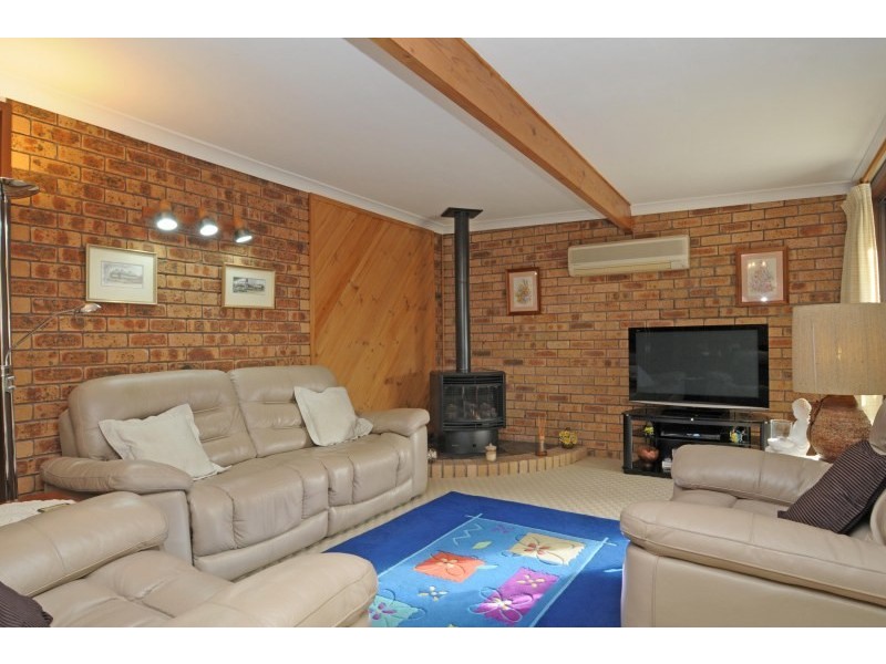 20 Seaview Close, Eleebana NSW 2282