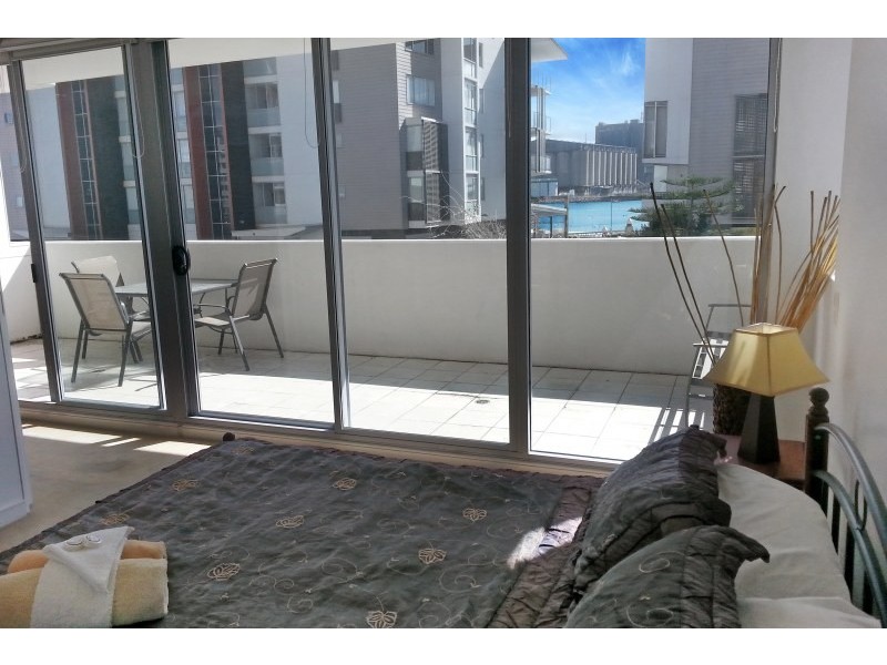 102/4 Honeysuckle Drive, Newcastle NSW 2300