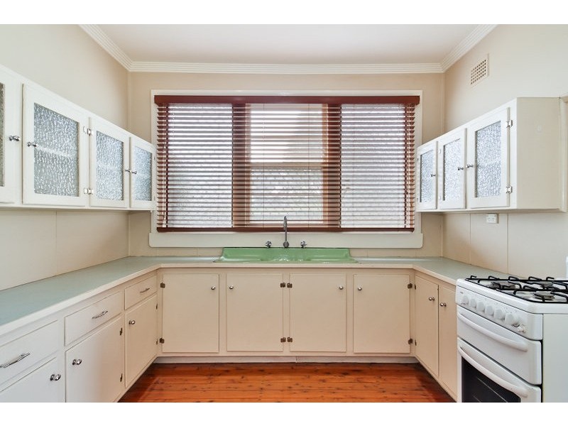 2 Miller Street, Mayfield West NSW 2304