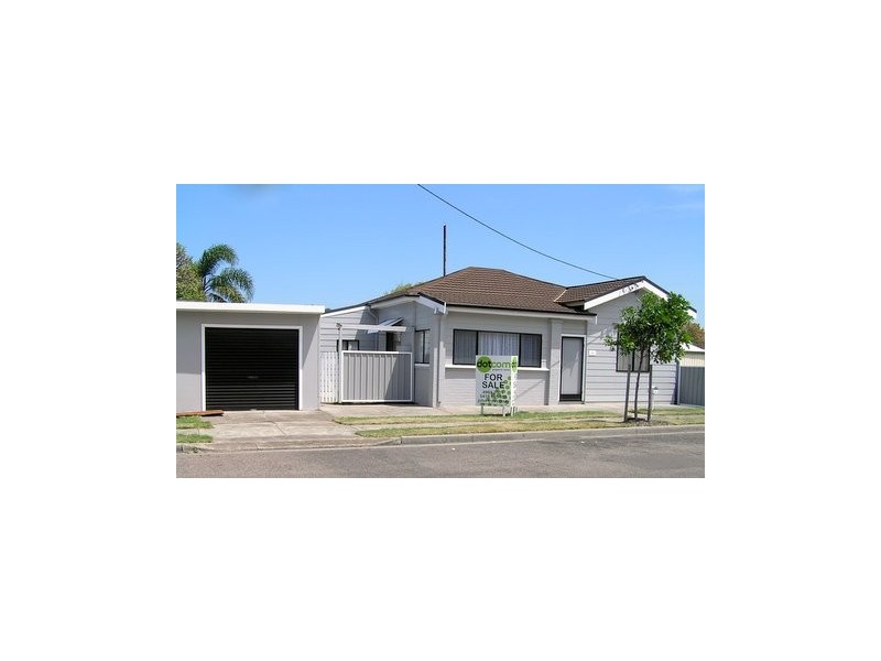 25 Pembroke Street, Stockton NSW 2295