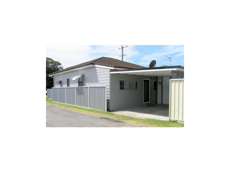 25 Pembroke Street, Stockton NSW 2295