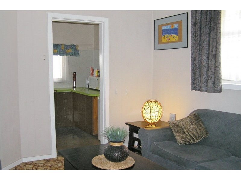 25 Pembroke Street, Stockton NSW 2295