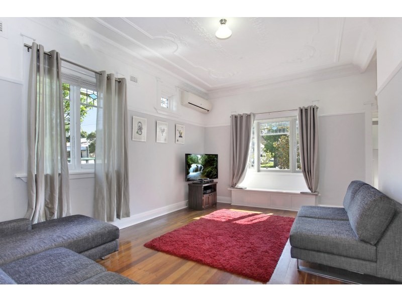 17 Alfred Street, Waratah NSW 2298