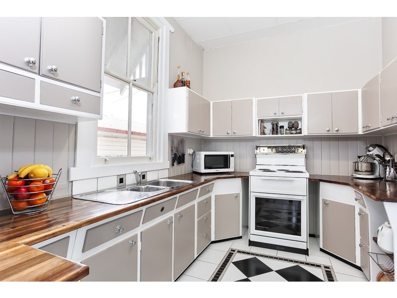 1 Frederick Street, Waratah NSW 2298