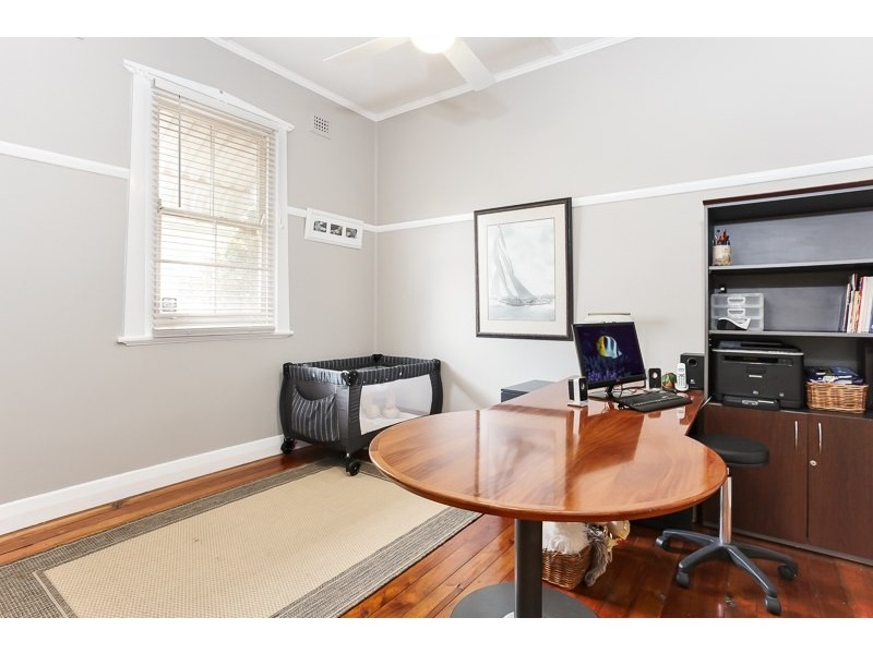 1 Frederick Street, Waratah NSW 2298