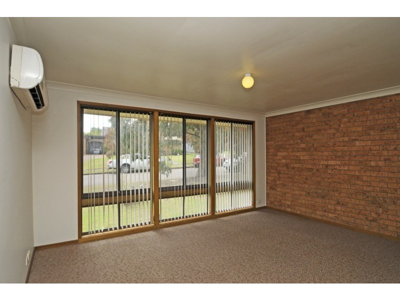 2/2 The Terrace, Raymond Terrace NSW 2324