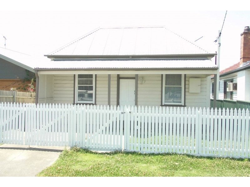 7 Alfred Street, Waratah NSW 2298