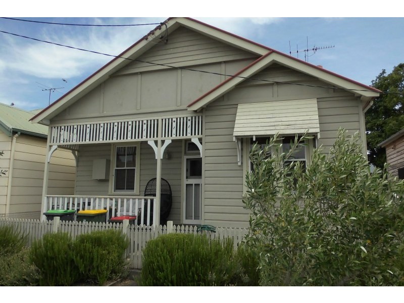 11 Gulliver Street, Hamilton NSW 2303