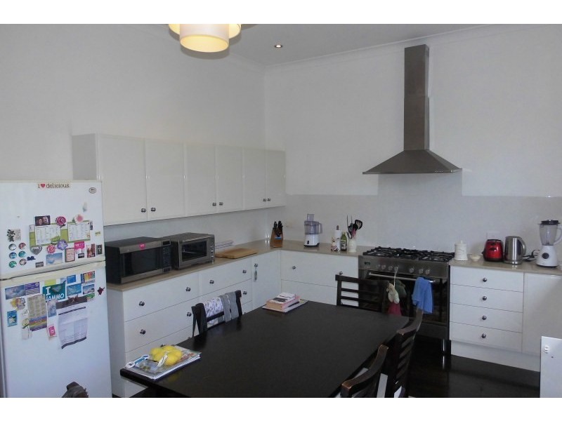 11 Gulliver Street, Hamilton NSW 2303