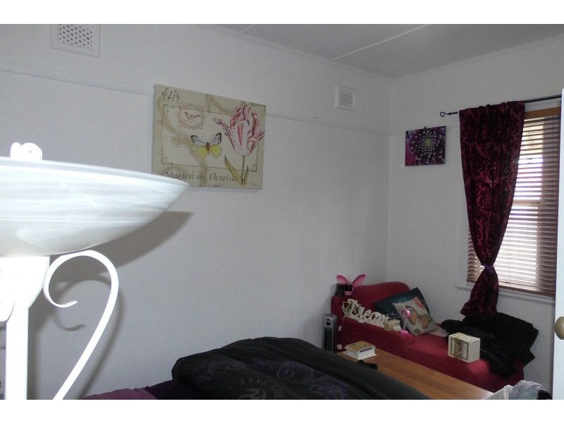 11 Gulliver Street, Hamilton NSW 2303