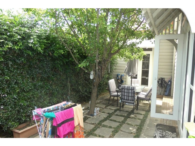 11 Gulliver Street, Hamilton NSW 2303