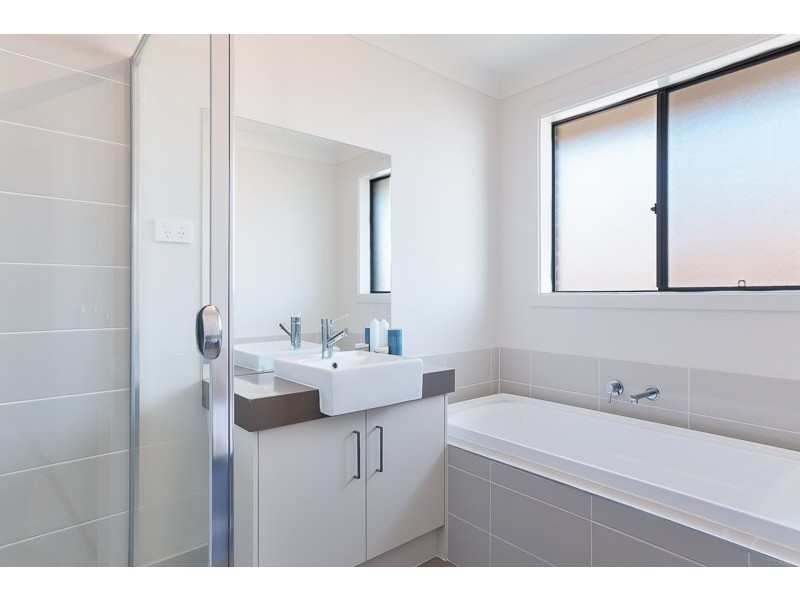 1 Oystercatcher Street, Aberglasslyn NSW 2320