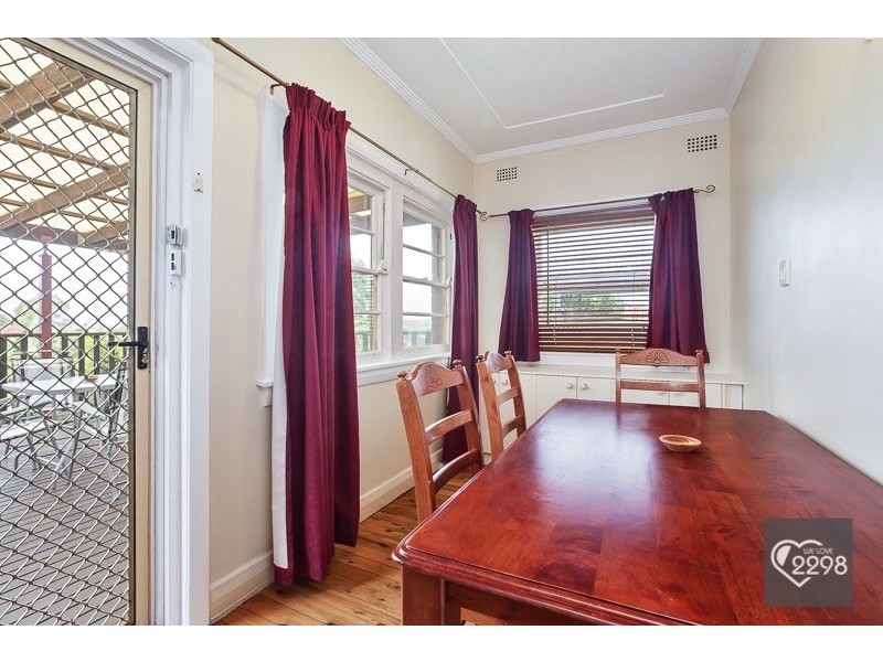 11 Schroder Avenue, Waratah NSW 2298