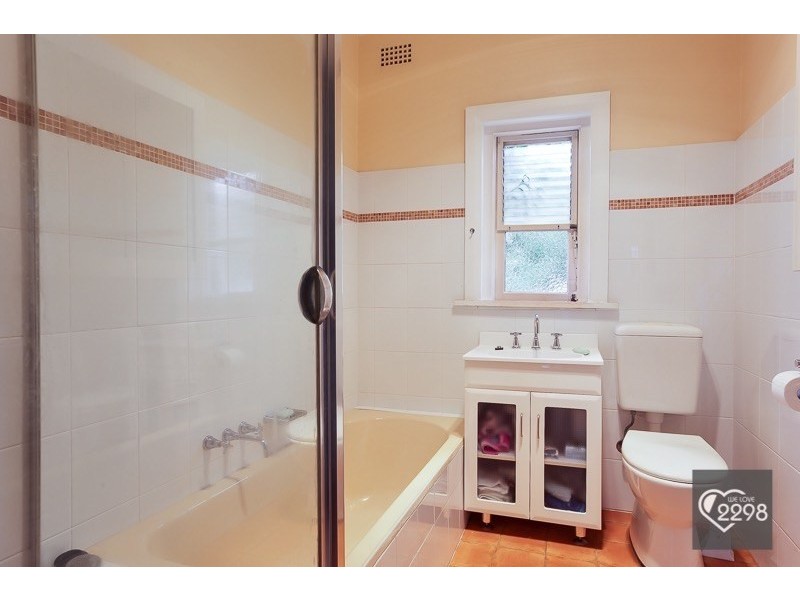 11 Schroder Avenue, Waratah NSW 2298