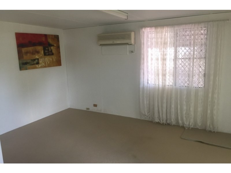 1 Gerald Street, Belmont NSW 2280