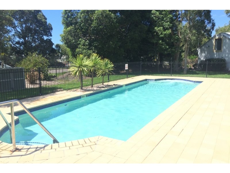 1 Gerald Street, Belmont NSW 2280