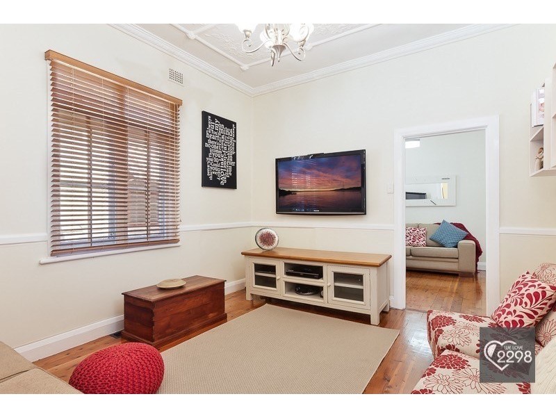 59 Young Street, Georgetown NSW 2298