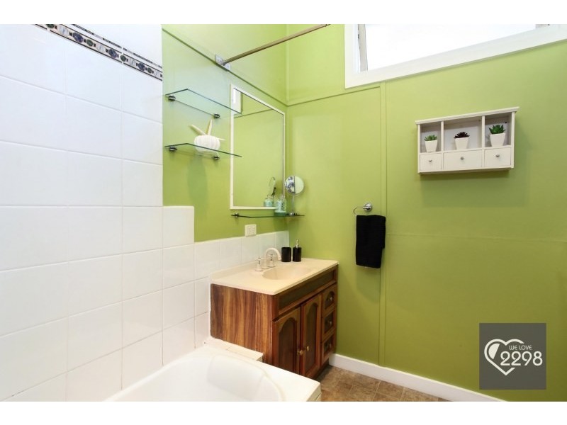 2 Traise Street, Waratah NSW 2298