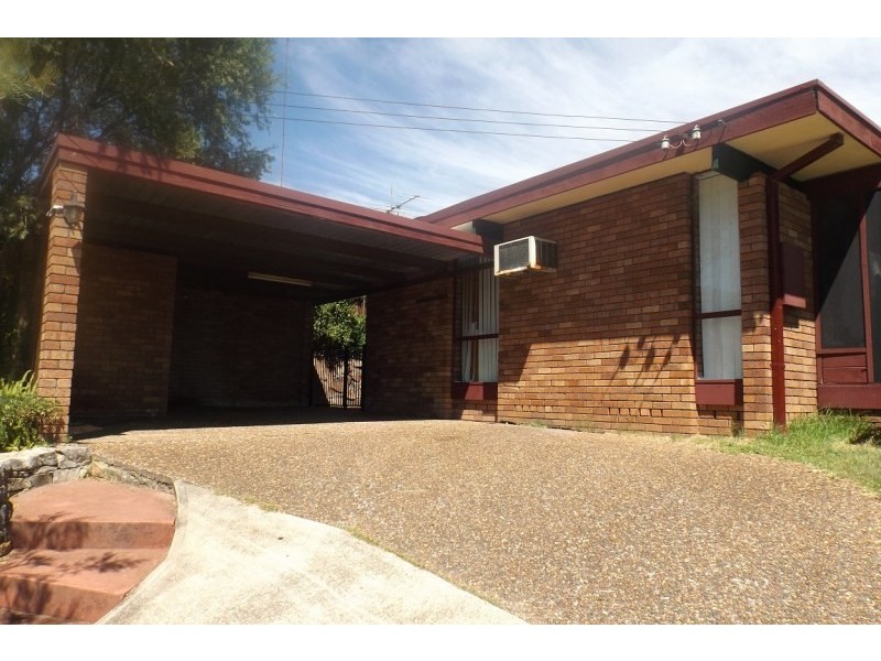 8 Plymouth Close, Macquarie Hills NSW 2285