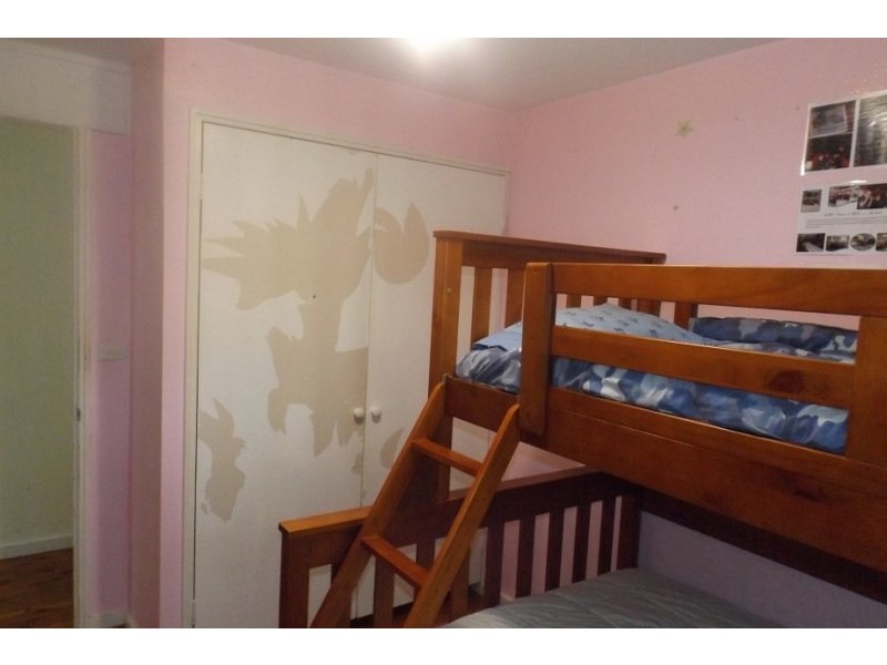 8 Plymouth Close, Macquarie Hills NSW 2285