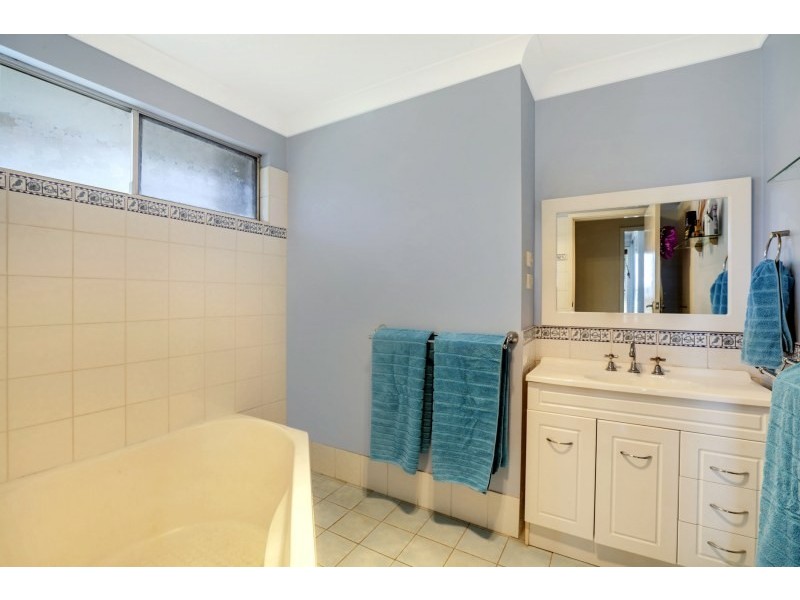 80 Maryland Drive, Maryland NSW 2287