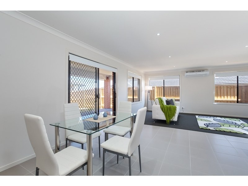 19 Cockatoo Ridge, Aberglasslyn NSW 2320
