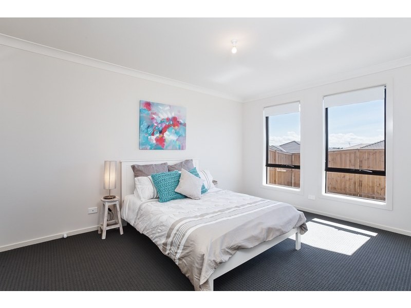 19 Cockatoo Ridge, Aberglasslyn NSW 2320