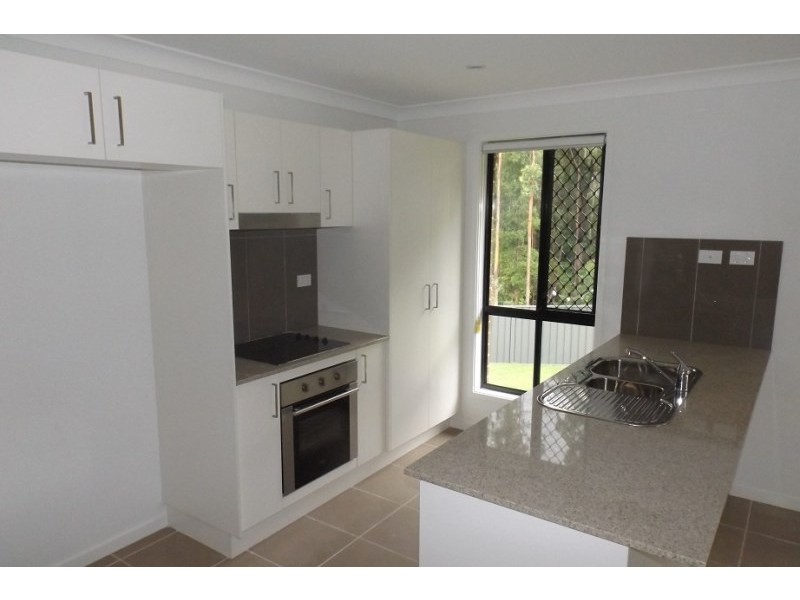 31 Hideaway Circuit, Fletcher NSW 2287