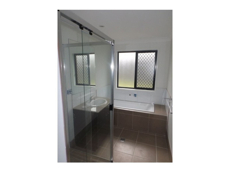 31 Hideaway Circuit, Fletcher NSW 2287