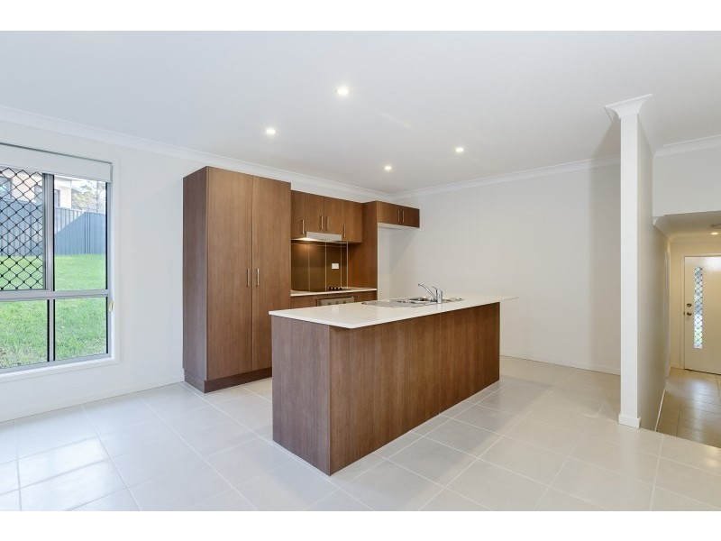 37 Hideaway Circuit, Fletcher NSW 2287