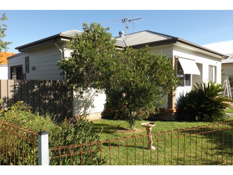 12 Bousfield Street, Wallsend NSW 2287