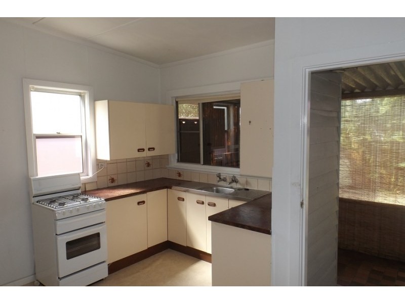 18 Mackie Avenue, New Lambton NSW 2305