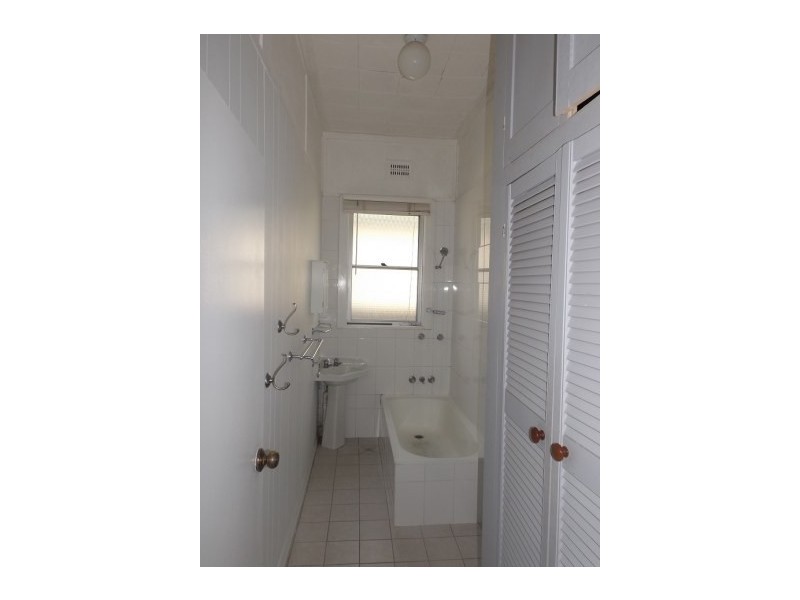 18 Mackie Avenue, New Lambton NSW 2305