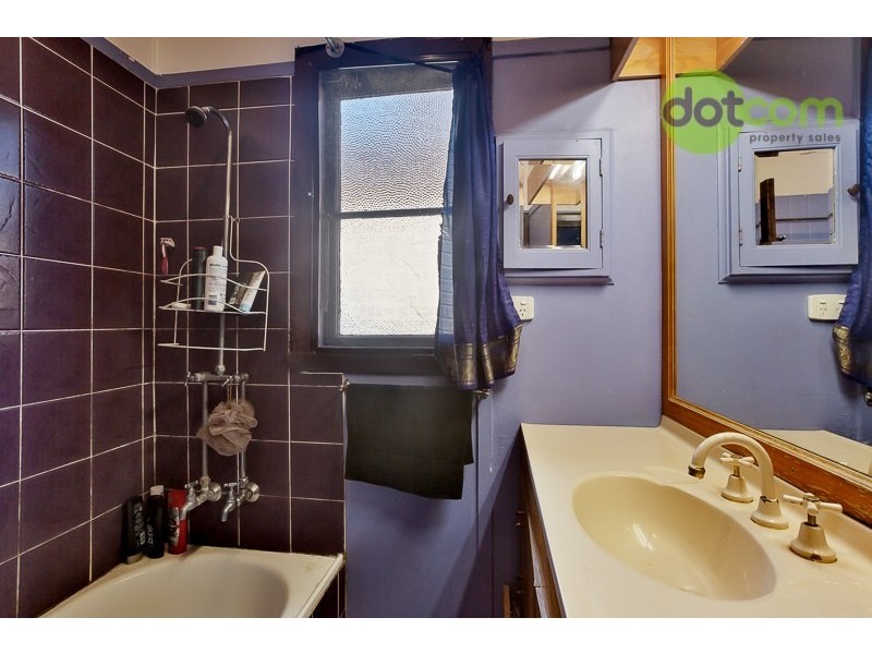 8 Thomas Street, Mayfield NSW 2304