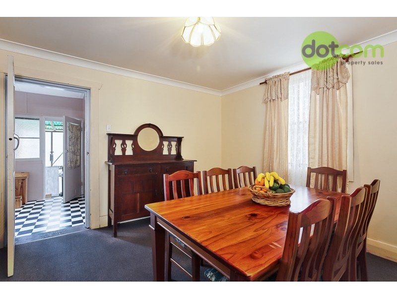 60 Baker Street, Mayfield NSW 2304