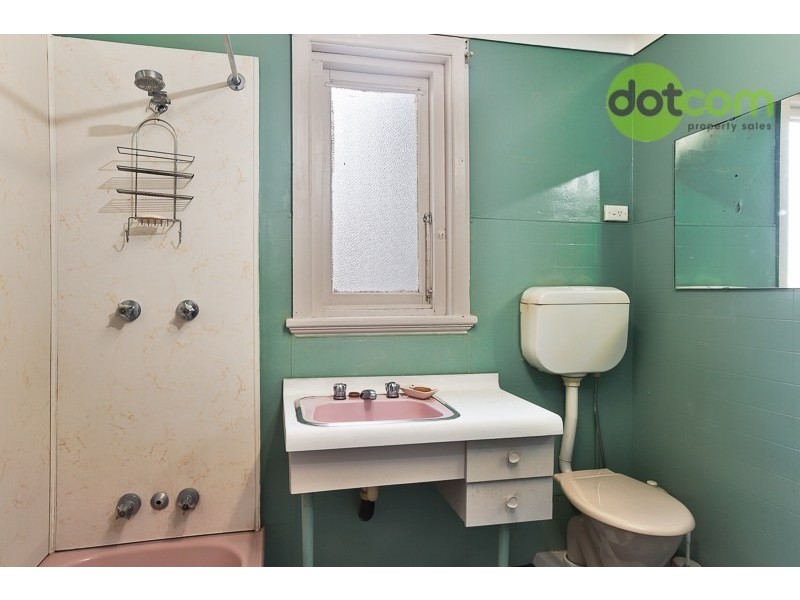 60 Baker Street, Mayfield NSW 2304