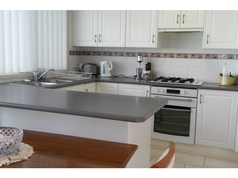 35 Seafarer Close, Belmont NSW 2280