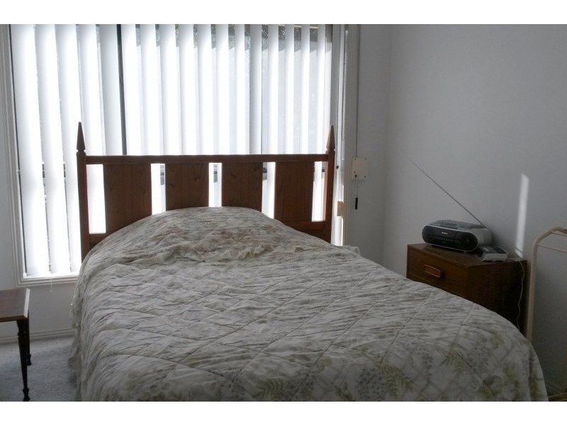 35 Seafarer Close, Belmont NSW 2280