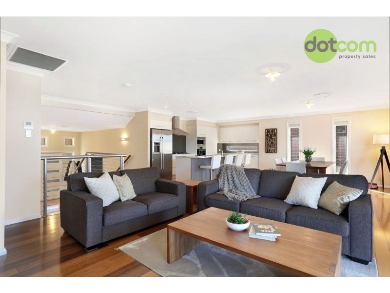 38 Fitzwilliam Circuit, Macquarie Hills NSW 2285