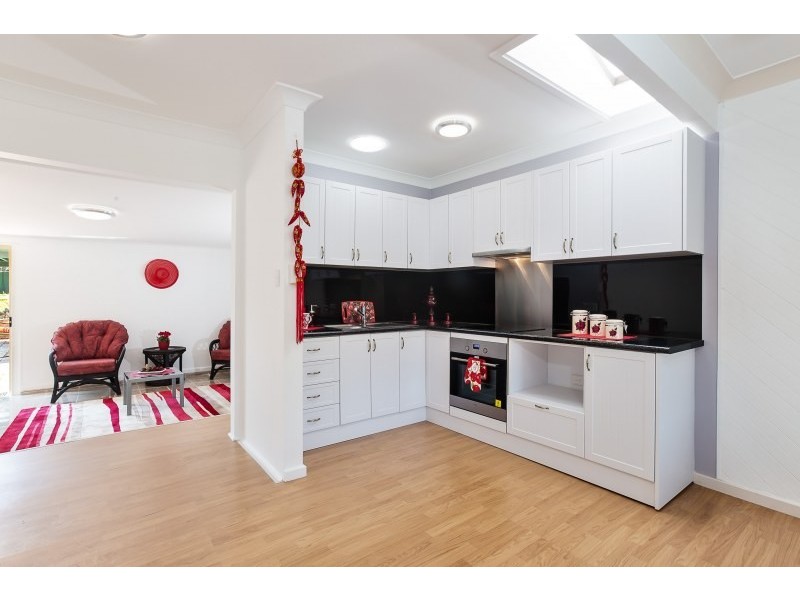 31 Parkhill Parade, Waratah West NSW 2298